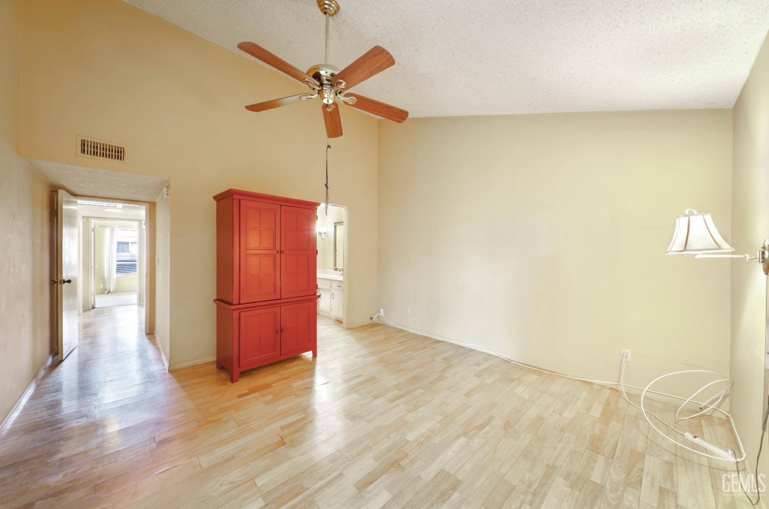 1000 Olive Drive — photo 8