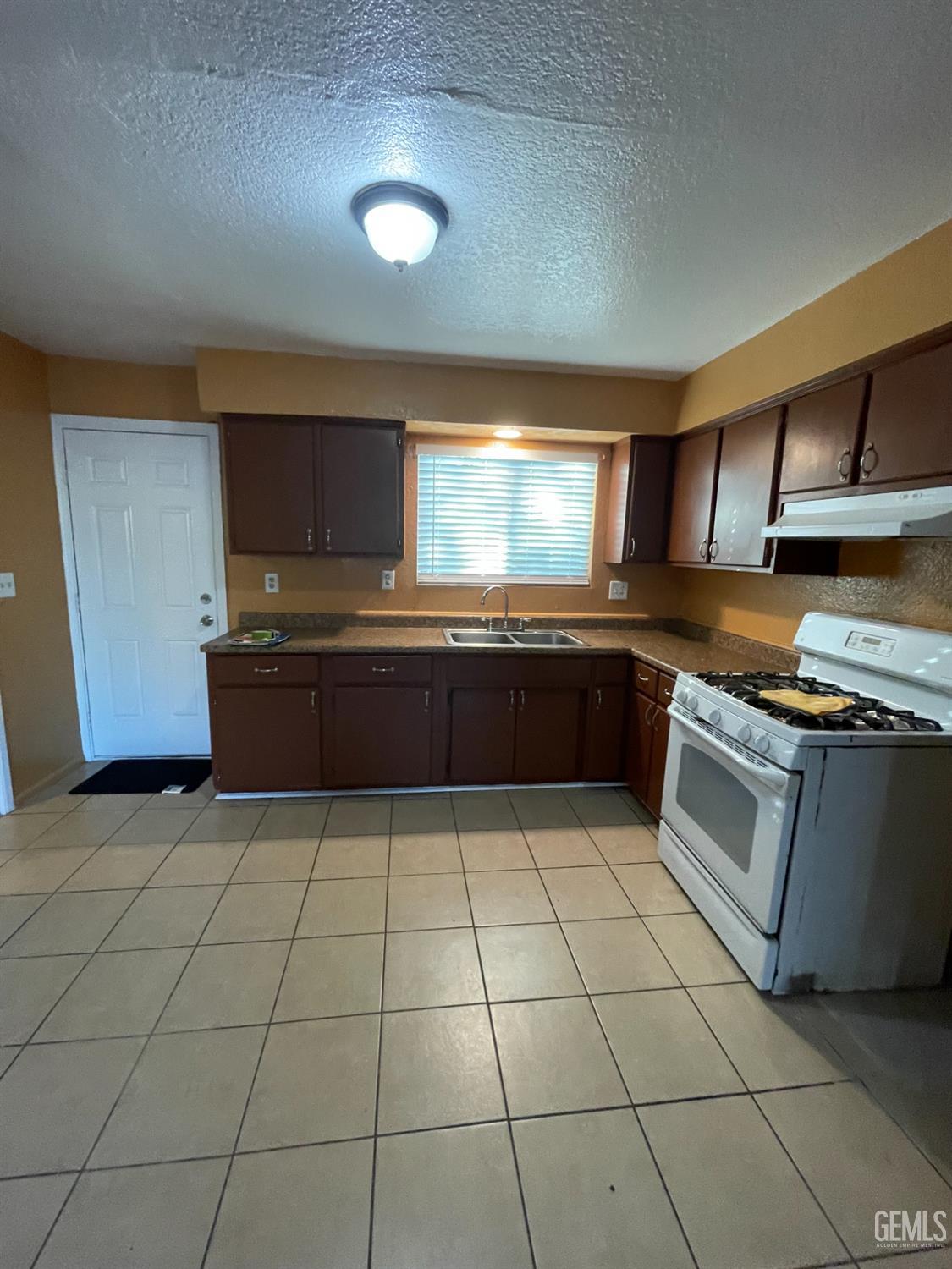 223 Monterey St Street — photo 5