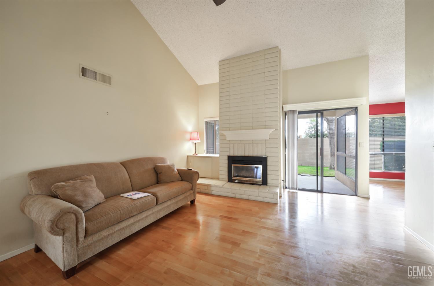 1000 Olive Drive — photo 9