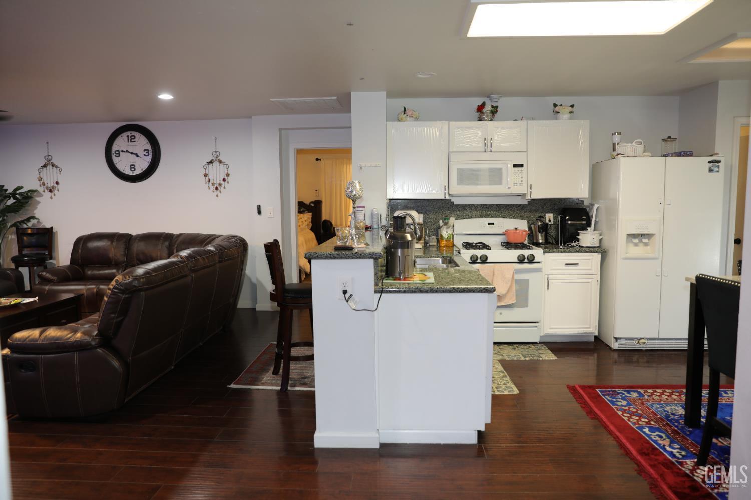 4825 Shadow Stone Street — photo 9