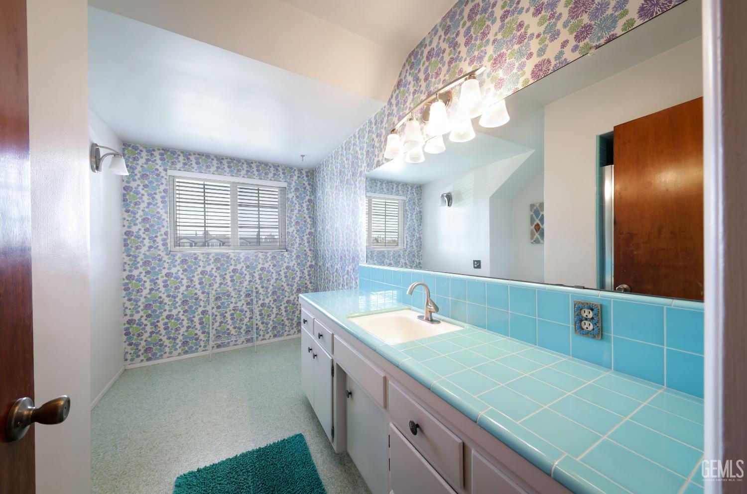 3008 Doris Lane — photo 11