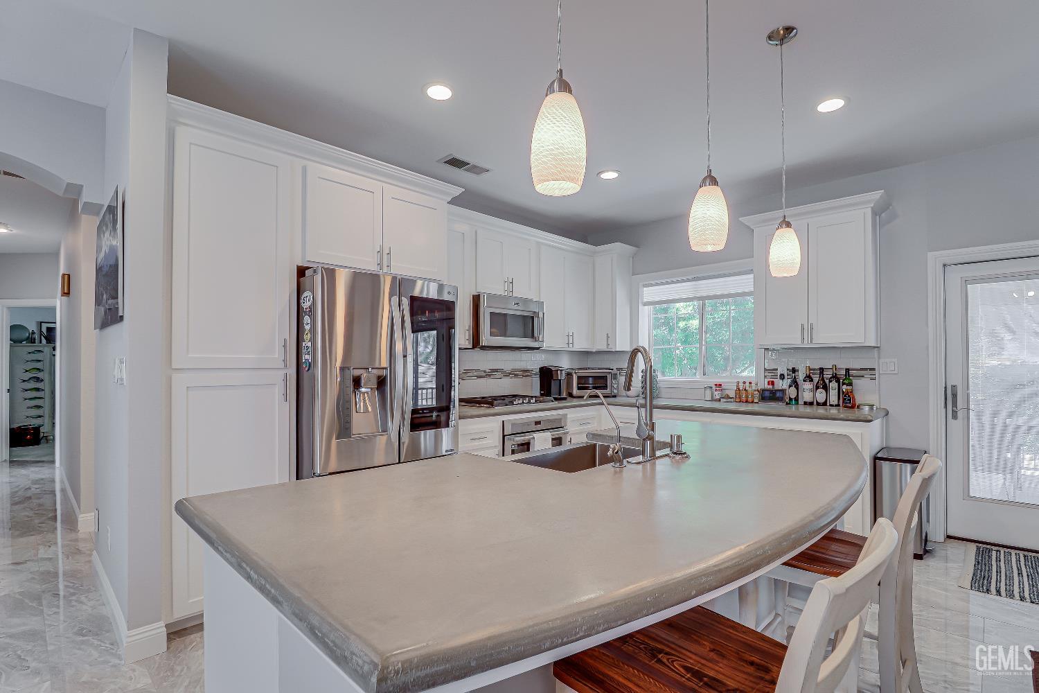 2425 Ollie Court — photo 10