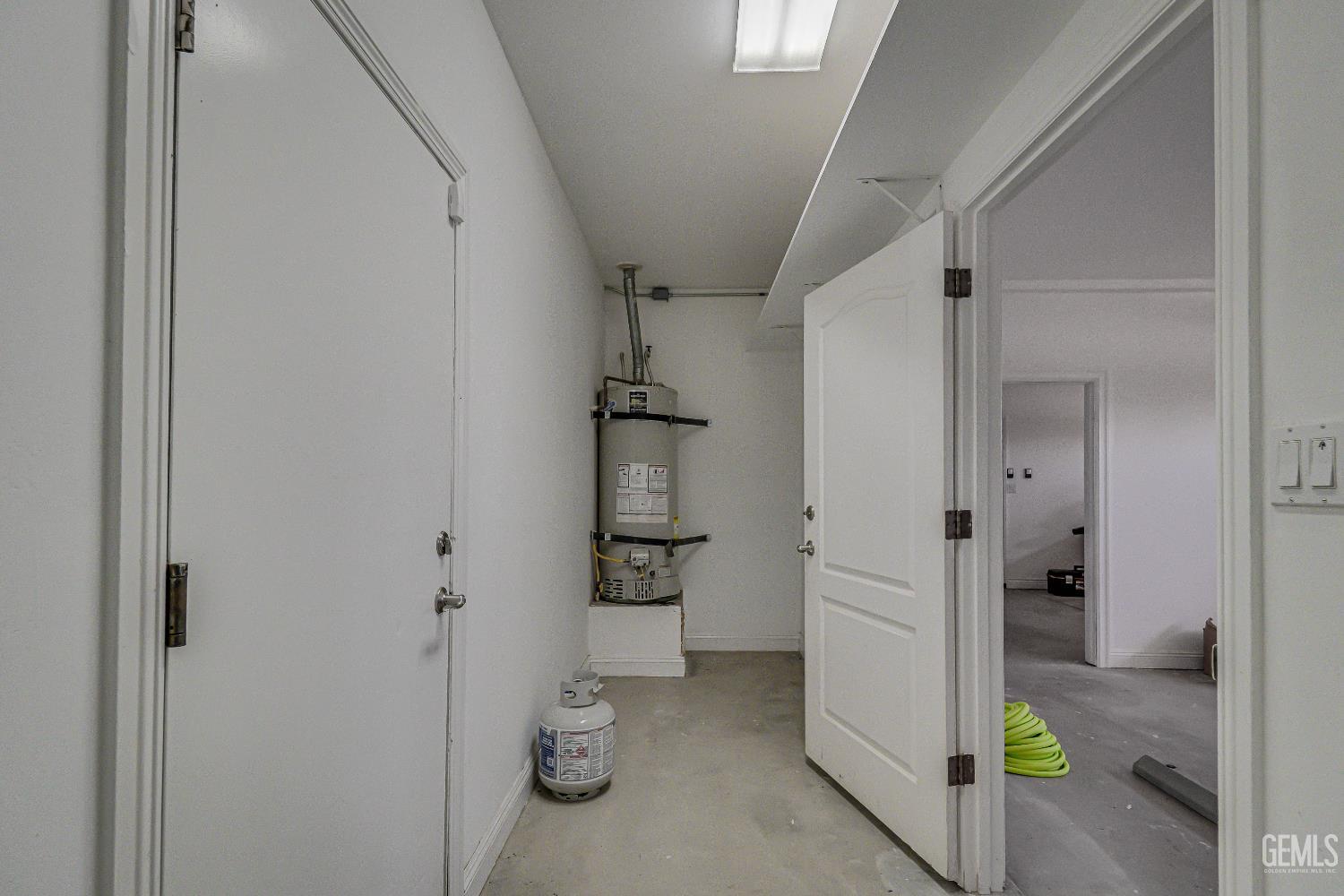 2425 Ollie Court — photo 27