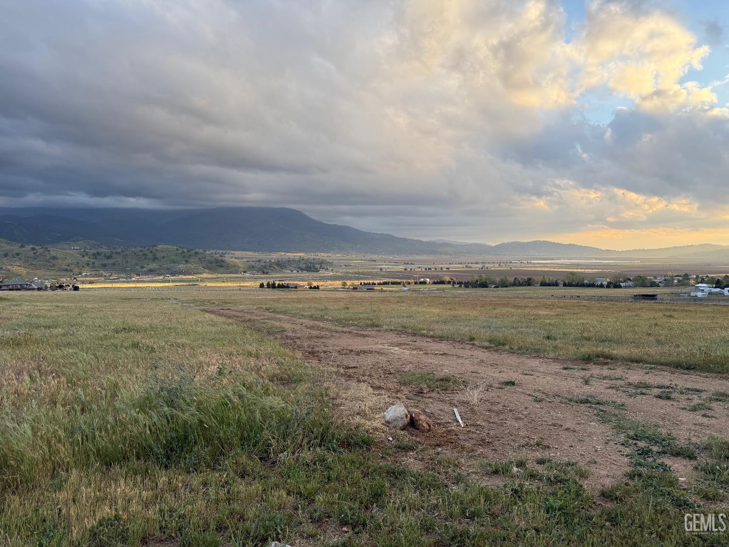 24668 Roost Avenue — photo 5