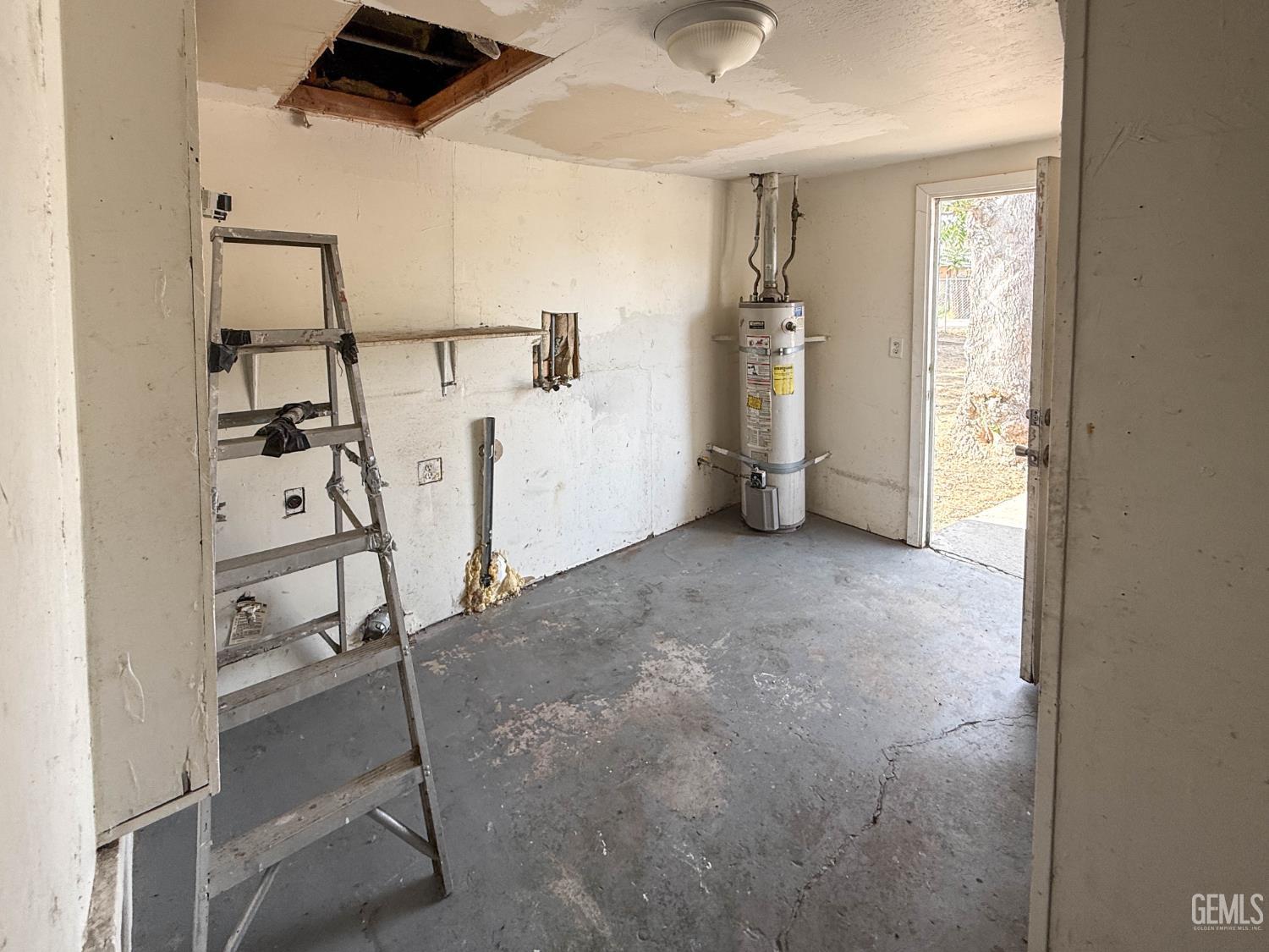 202 Moneta Avenue — photo 29