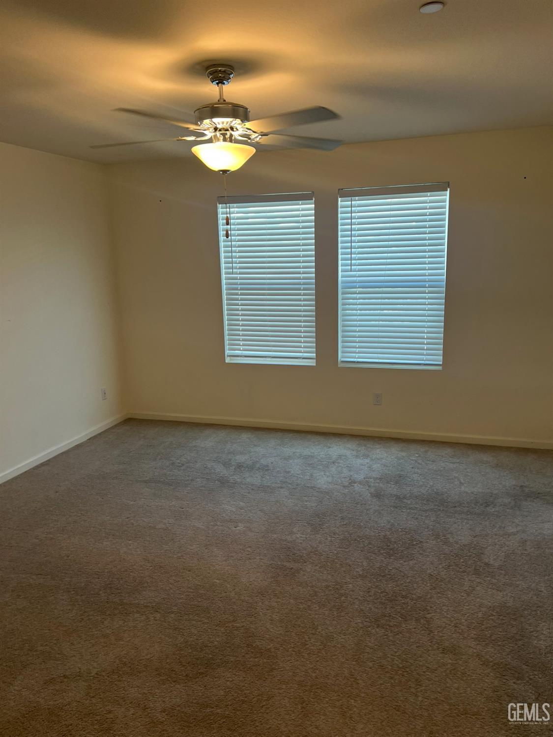 5918 Esmerelda Avenue — photo 11