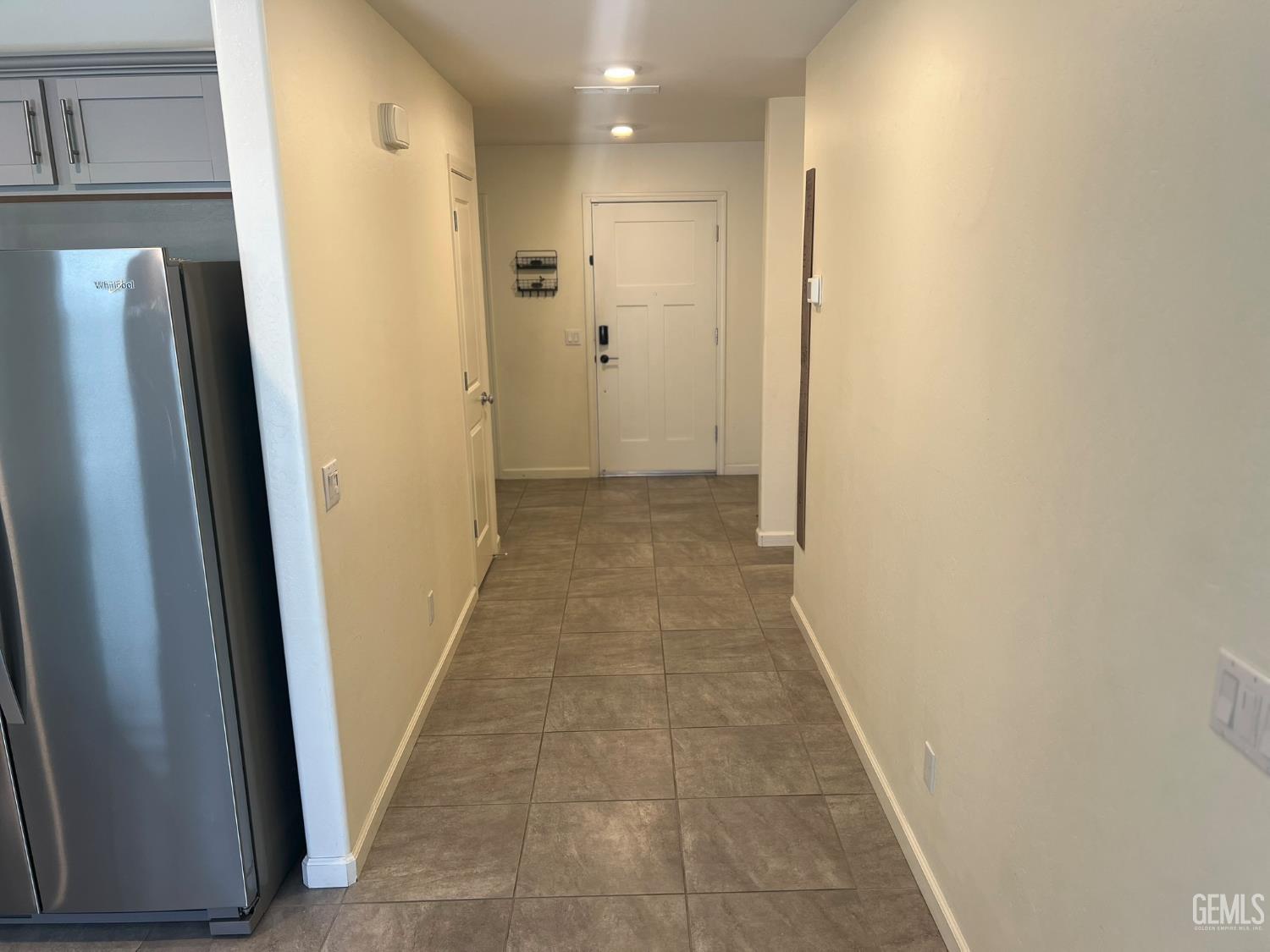 5918 Esmerelda Avenue — photo 8