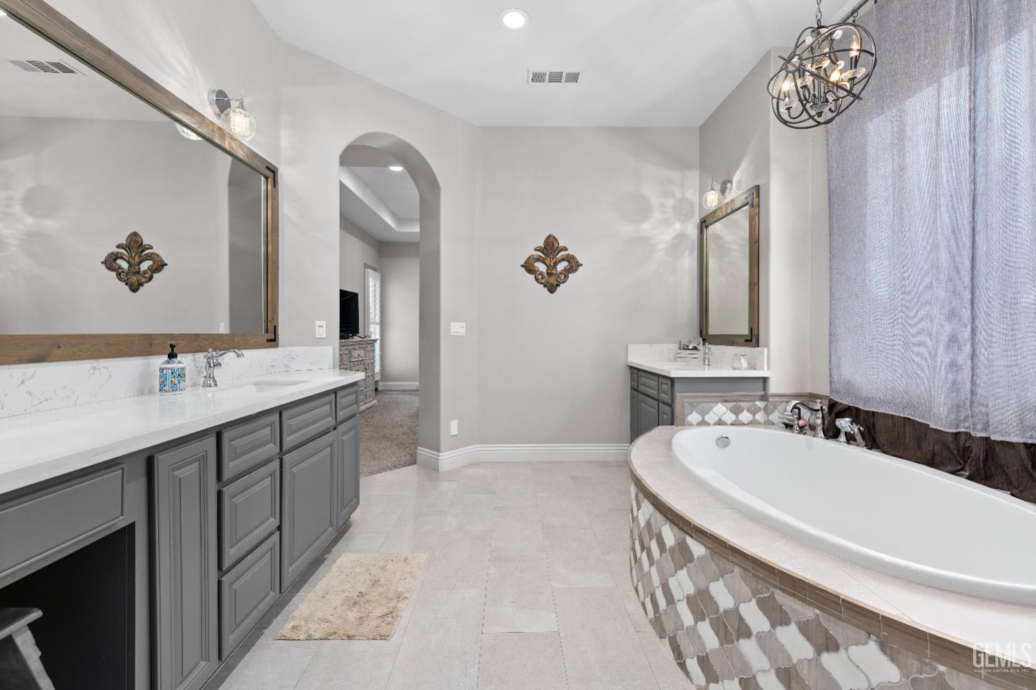 15521 Georges letour Avenue — photo 26