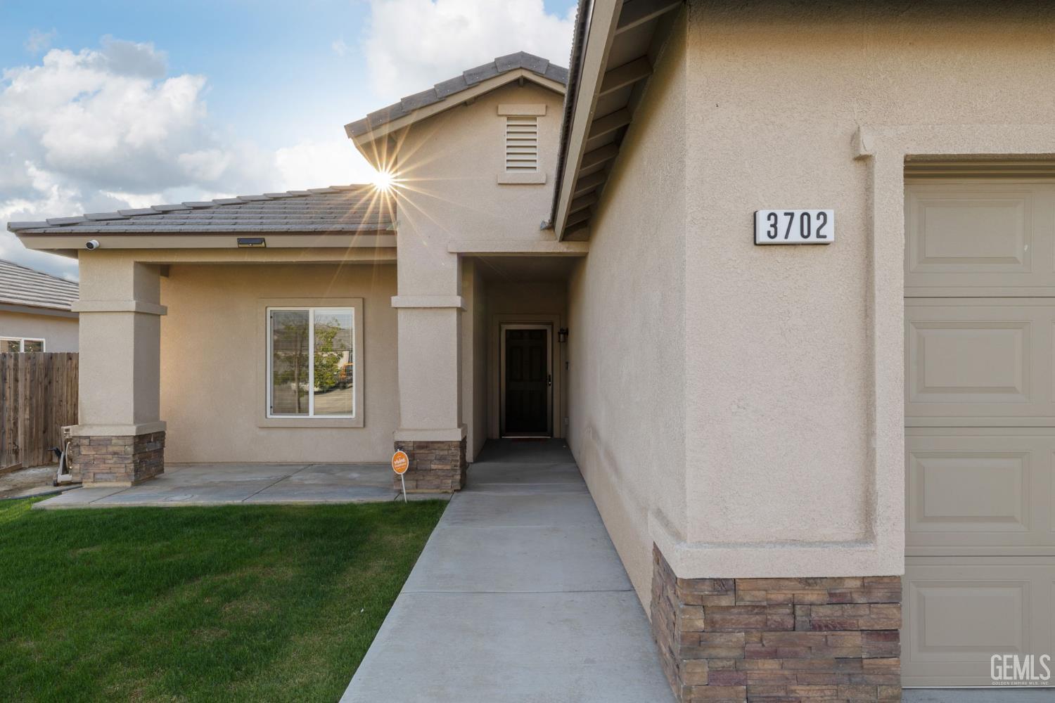 3702 Balvicar Drive — photo 4