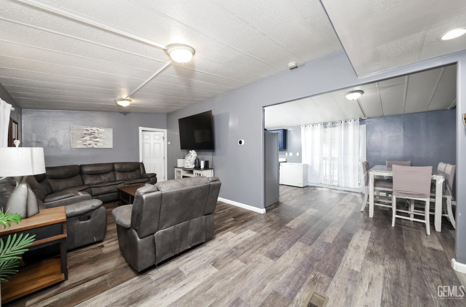 6601 Eucalyptus Drive — photo 8