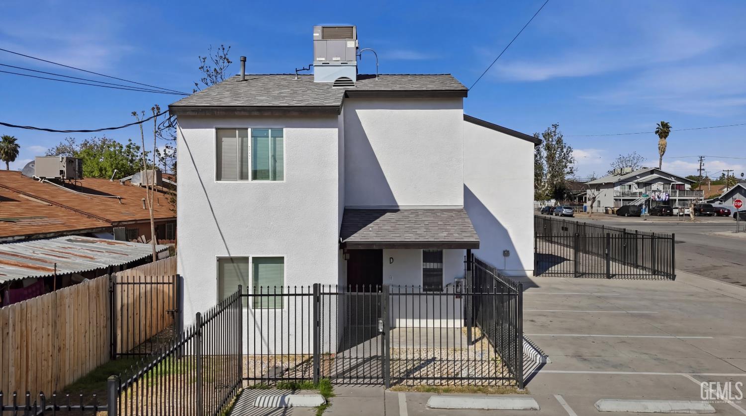 931 Monterey Street — photo 3