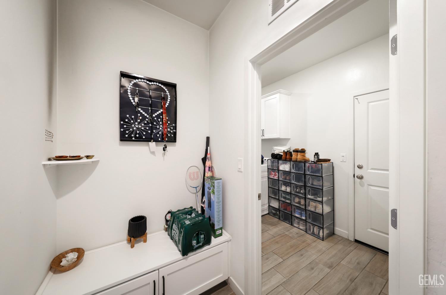 7901 Bristol Spring Avenue — photo 11