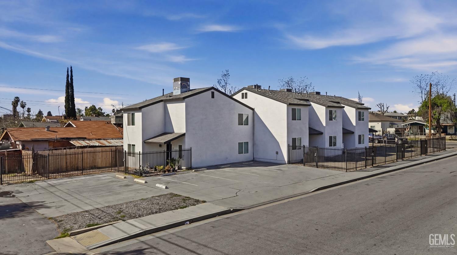 931 Monterey Street — photo 6