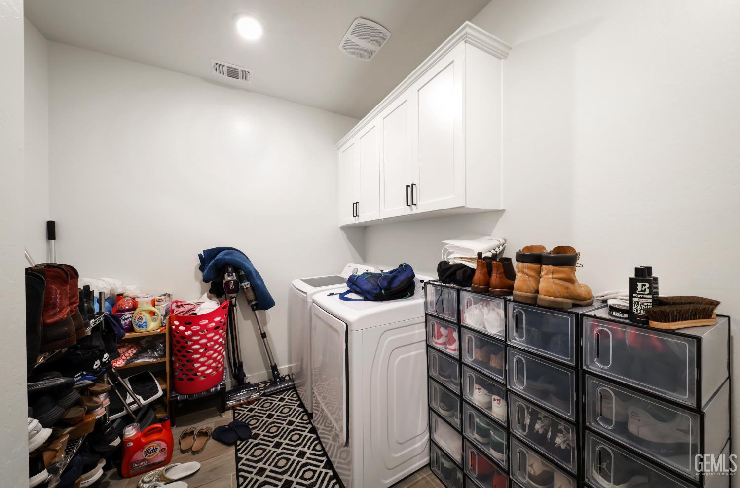 7901 Bristol Spring Avenue — photo 12