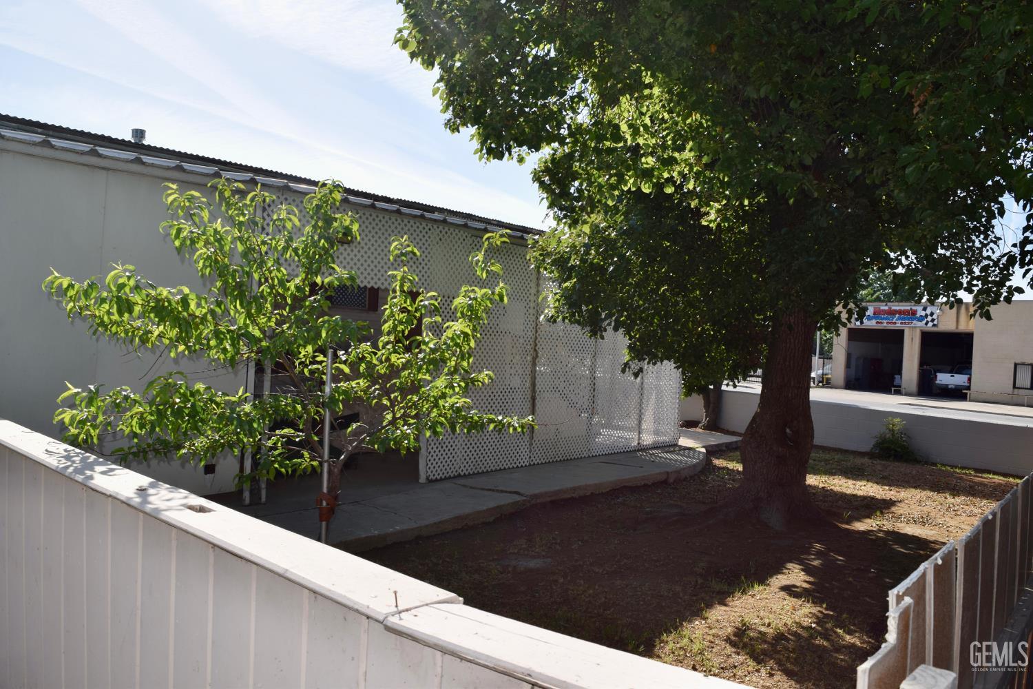 510 Roberts Lane — photo 6