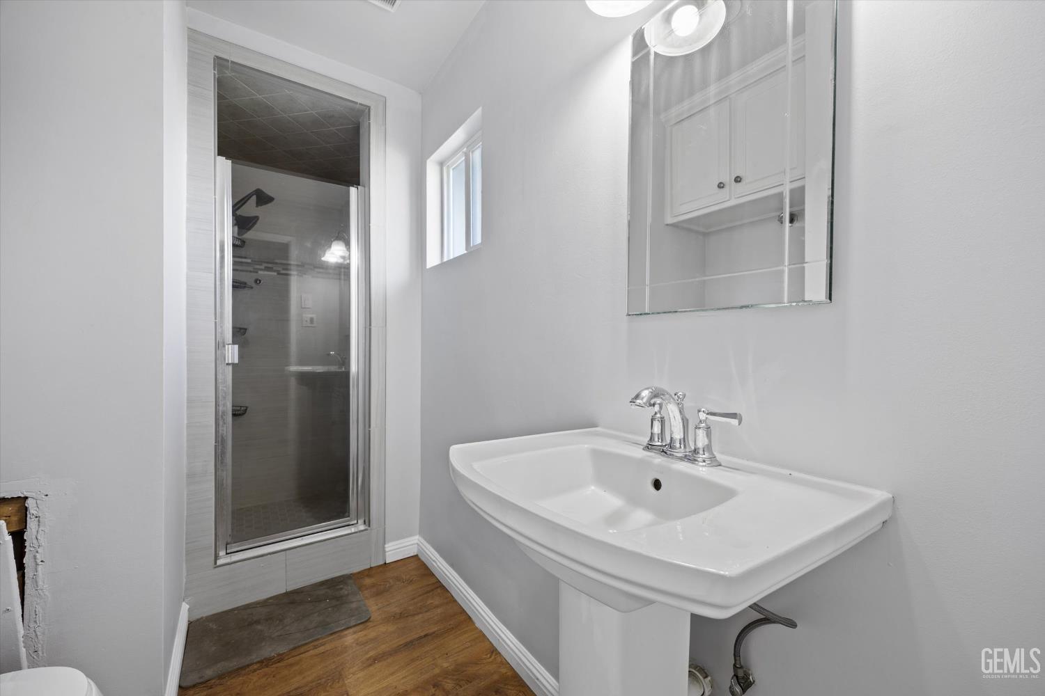 6712 Cedarcrest Avenue — photo 28