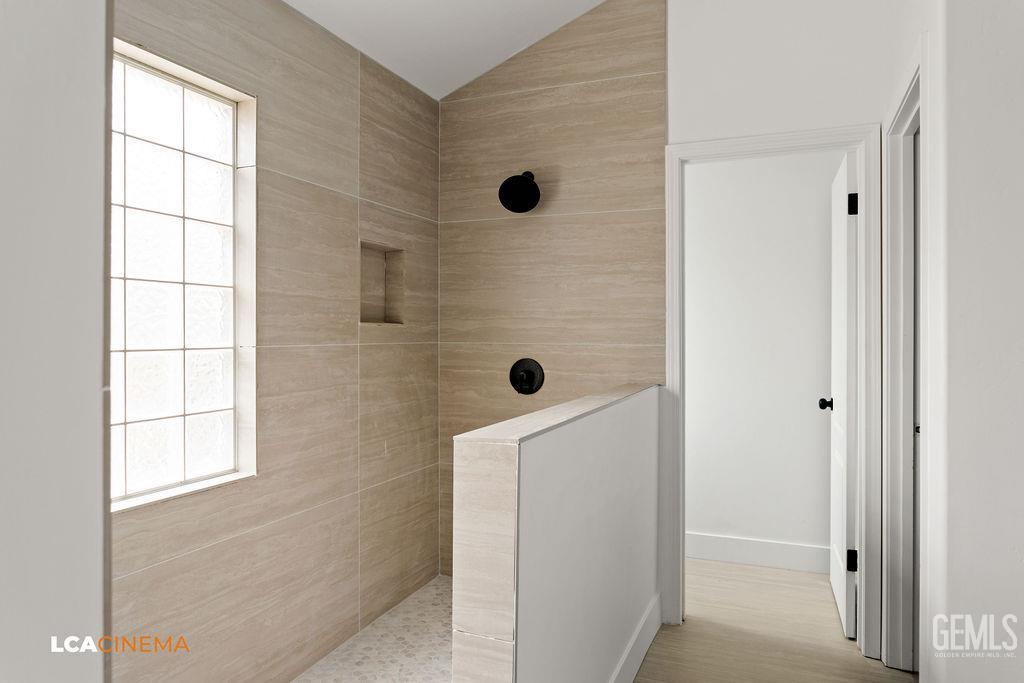 10723 Iron Creek Avenue — photo 23