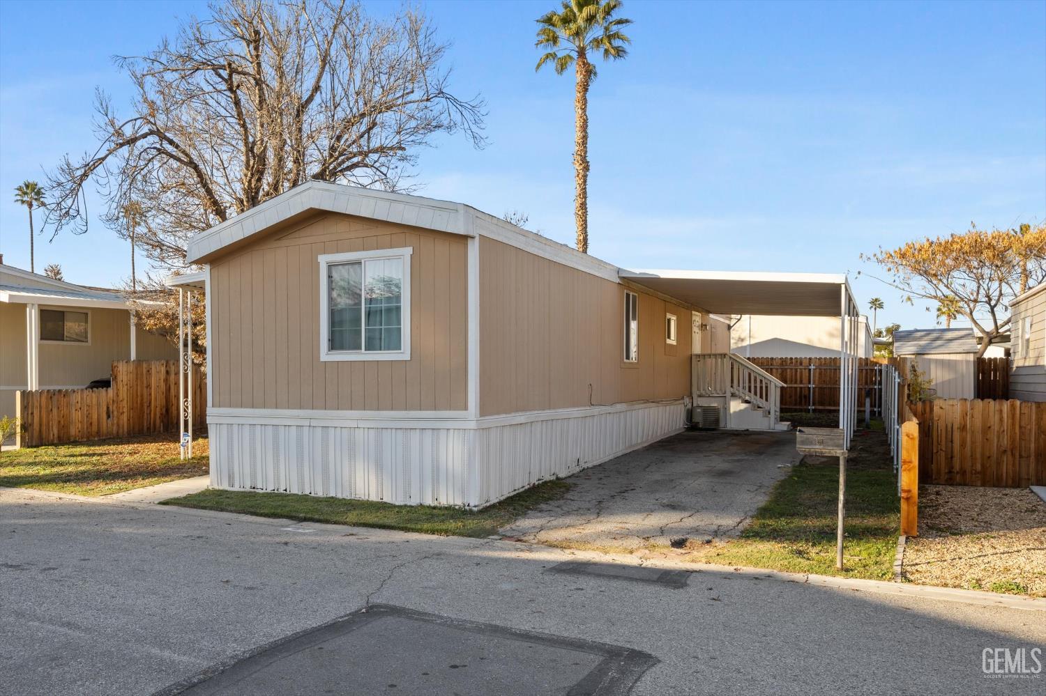 61 Cinnamon Lane — photo 5