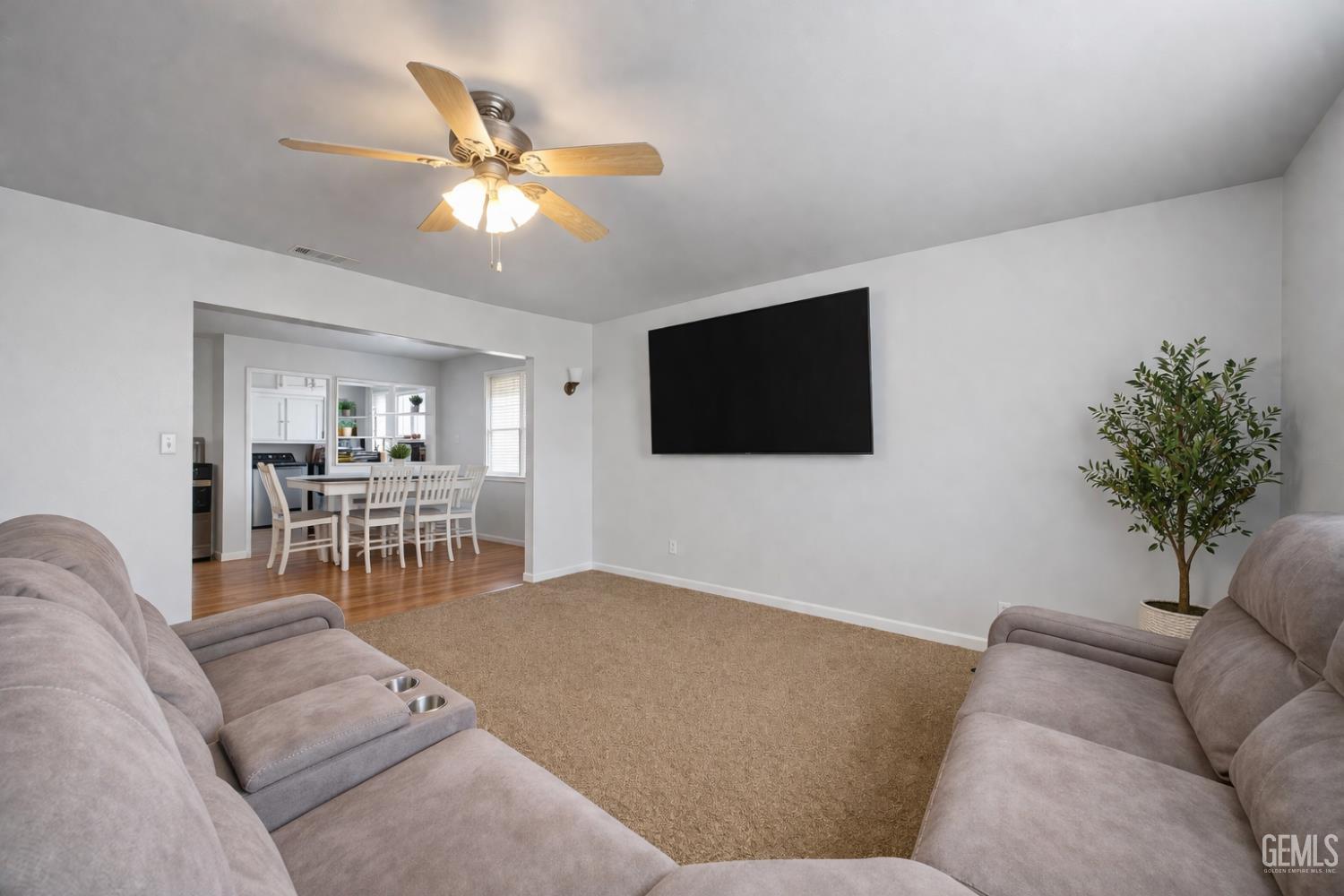 1325 Carson Avenue — photo 14