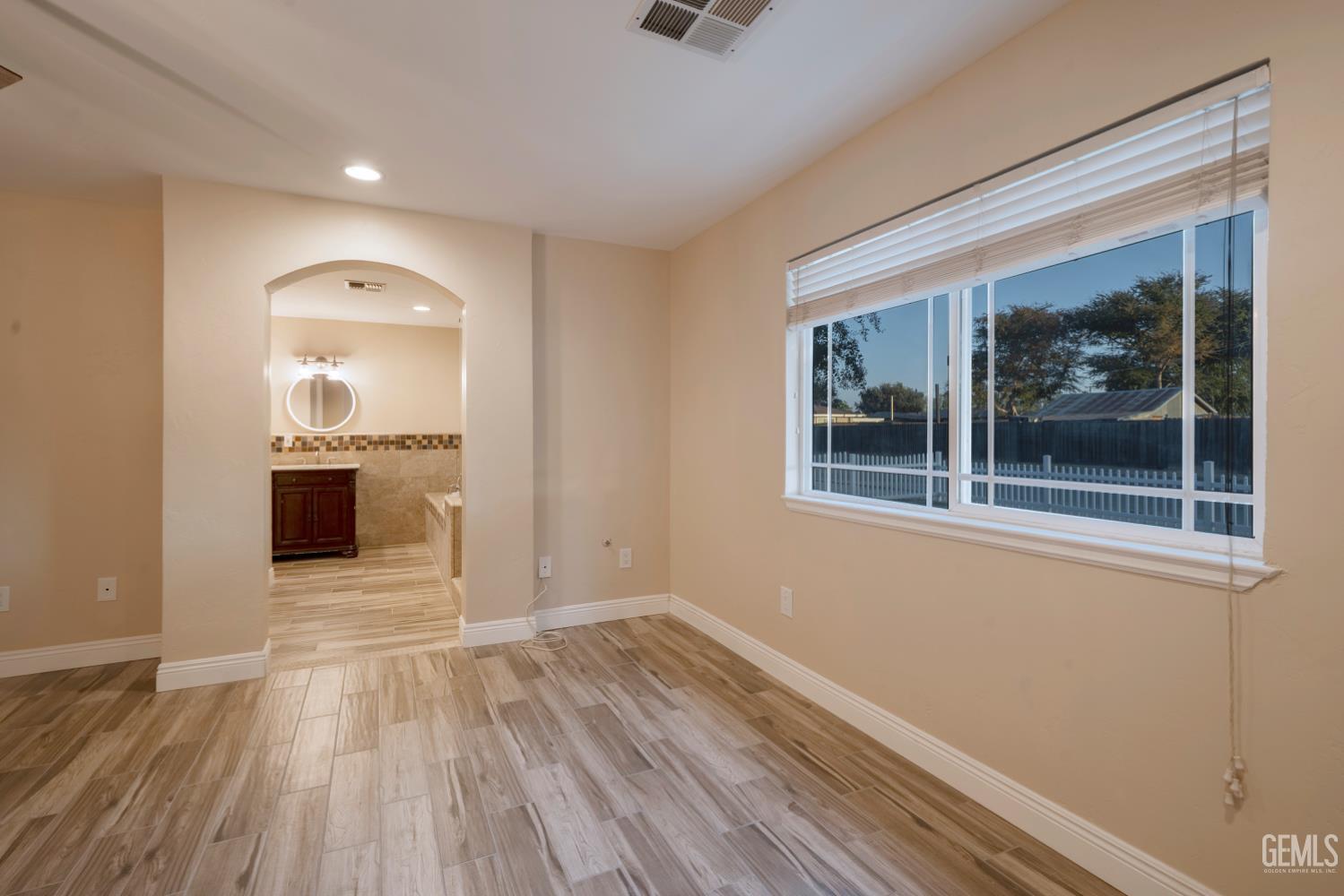 10512 Dee Dee Avenue — photo 25