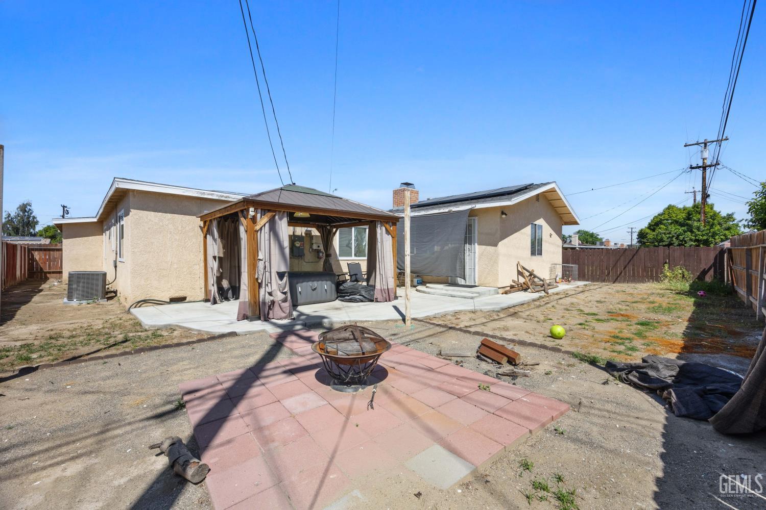 1325 Carson Avenue — photo 25