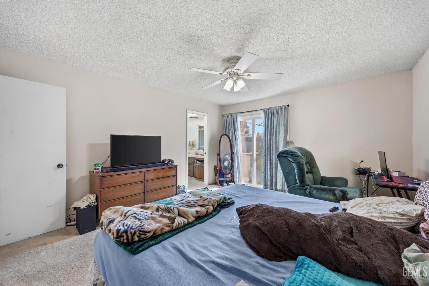 6200 Summerfield Drive — photo 17
