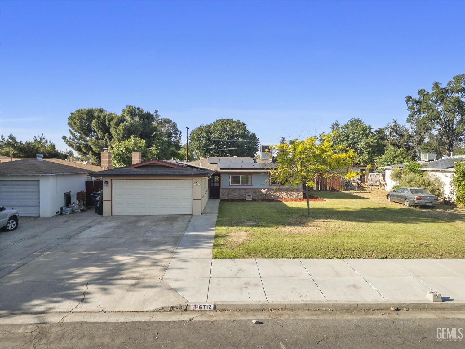 6712 Cedarcrest Avenue — photo 39