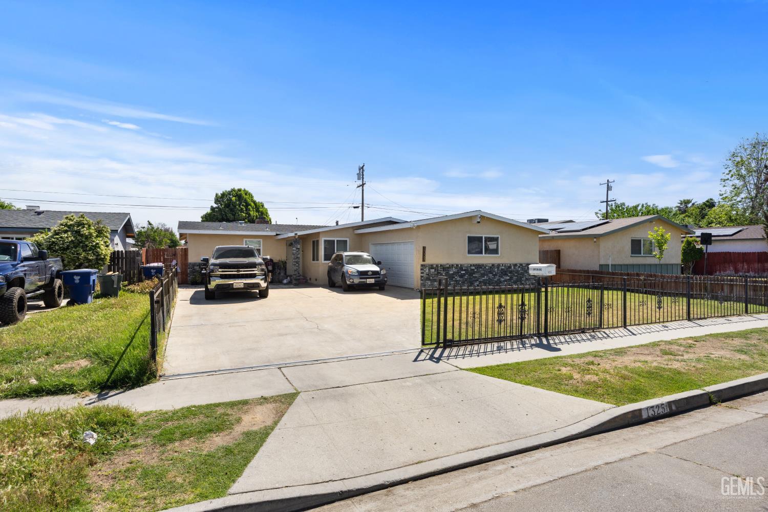 1325 Carson Avenue — photo 30