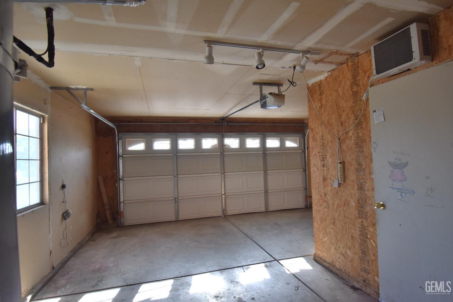 214 Dorrance Street — photo 25