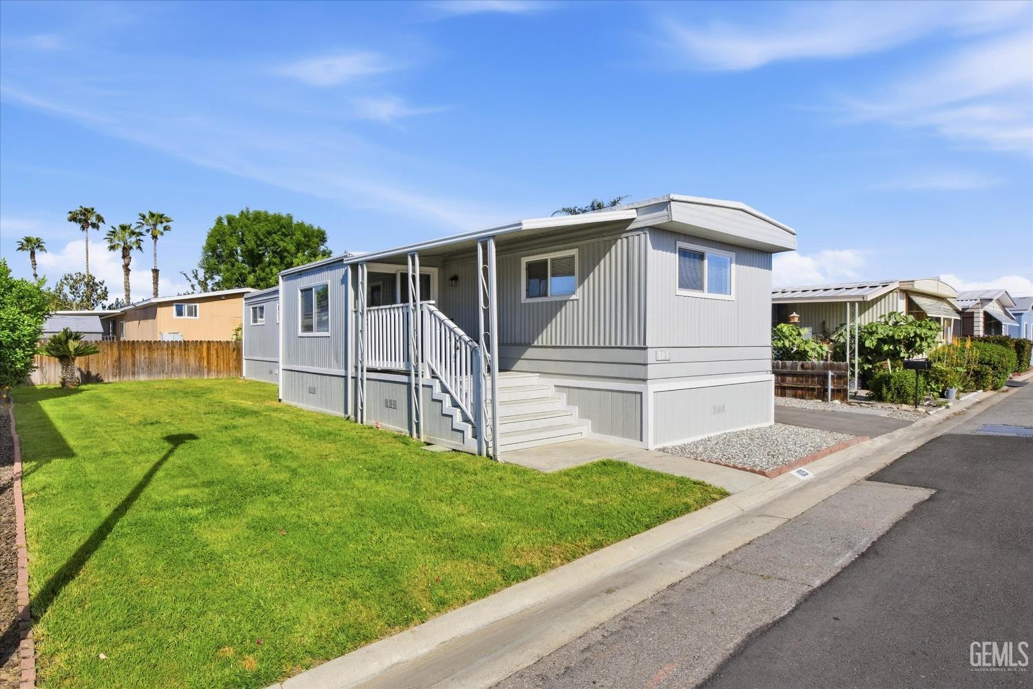 4401 Hughes Lane — photo 3