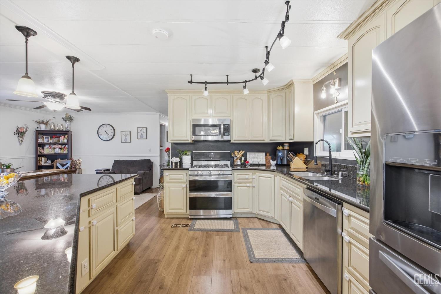 8536 Kern Canyon Road — photo 31