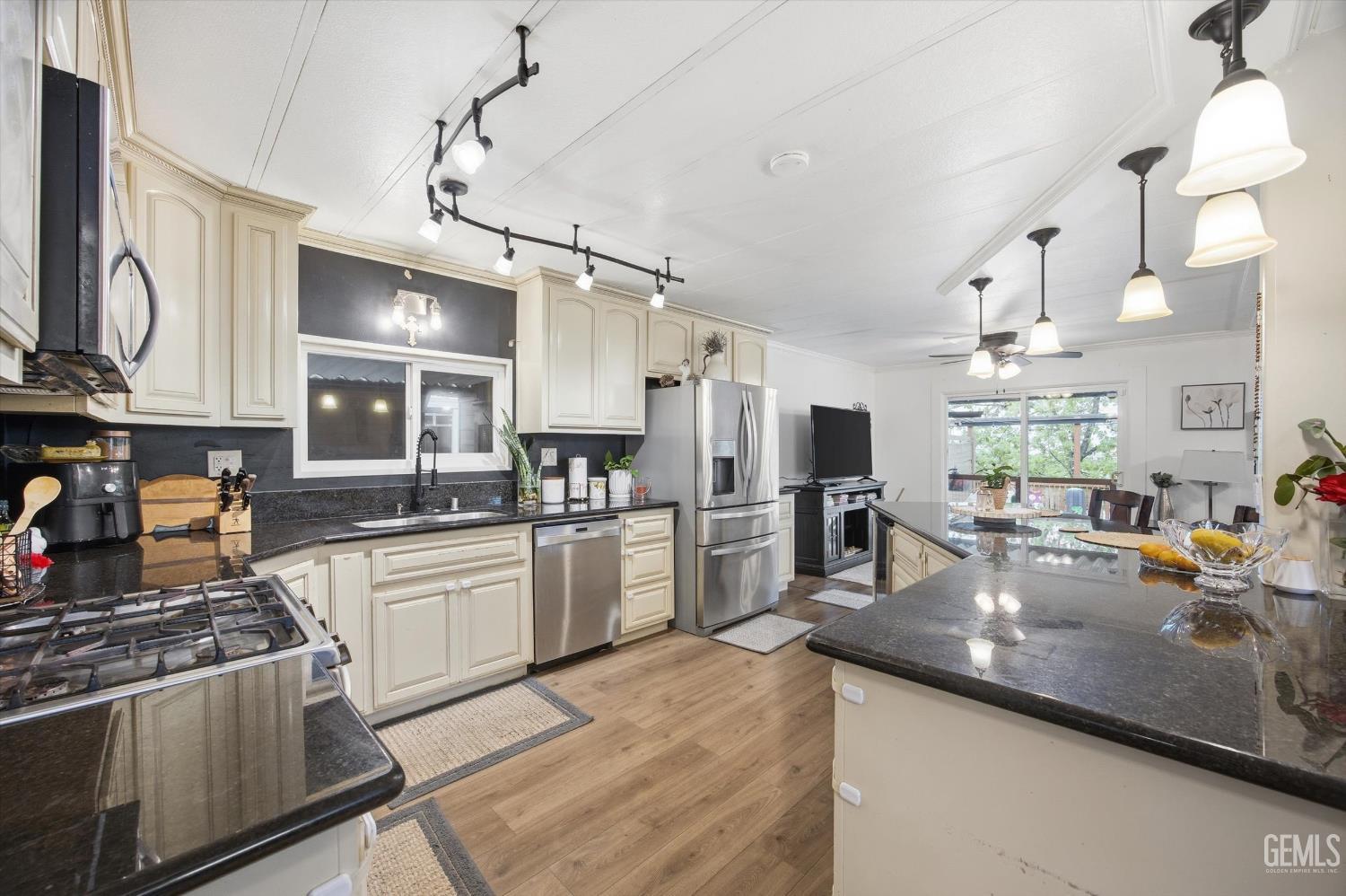 8536 Kern Canyon Road — photo 30