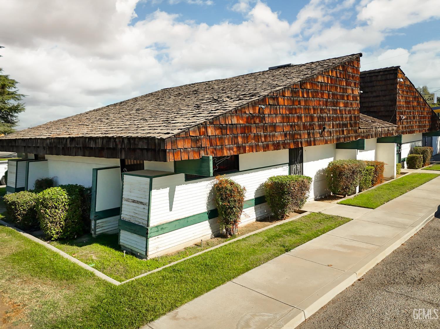 931 26th Street — photo 3