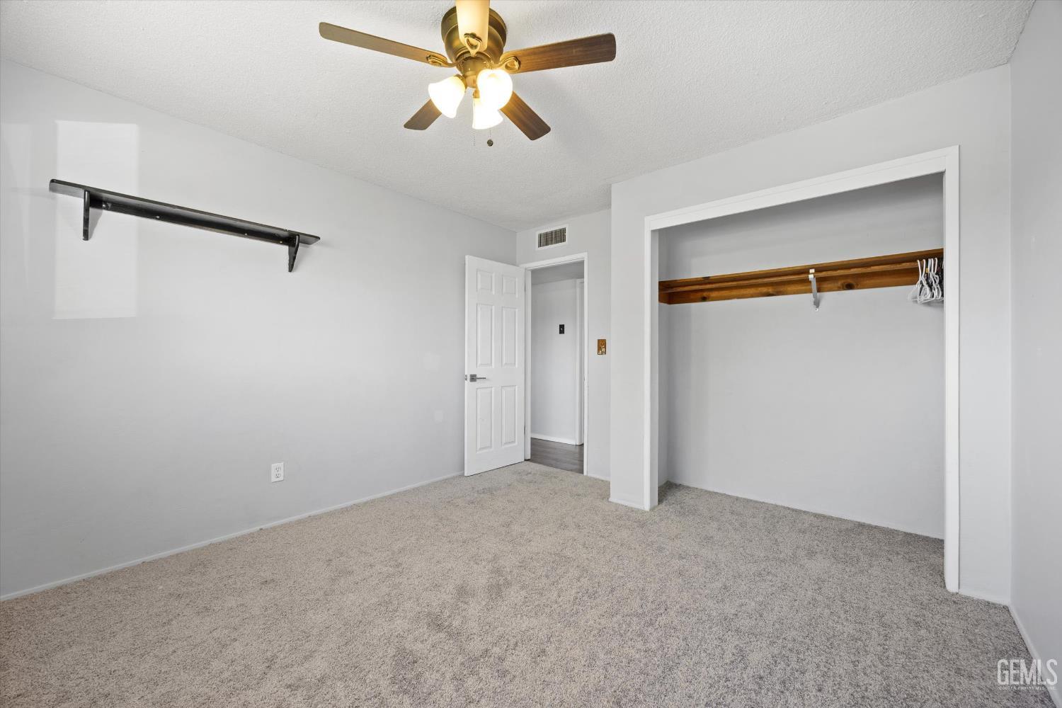6712 Cedarcrest Avenue — photo 27