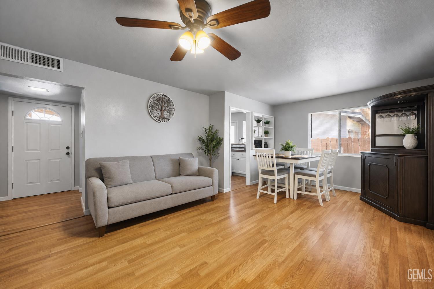 1325 Carson Avenue — photo 11