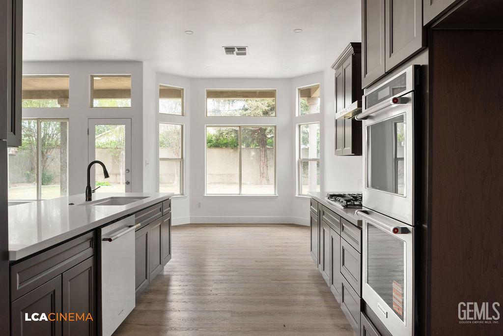 10723 Iron Creek Avenue — photo 16