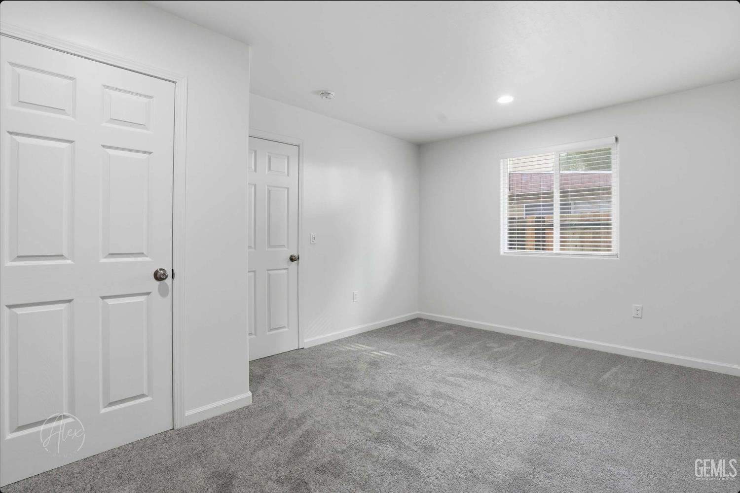 407 Wasington Avenue — photo 6