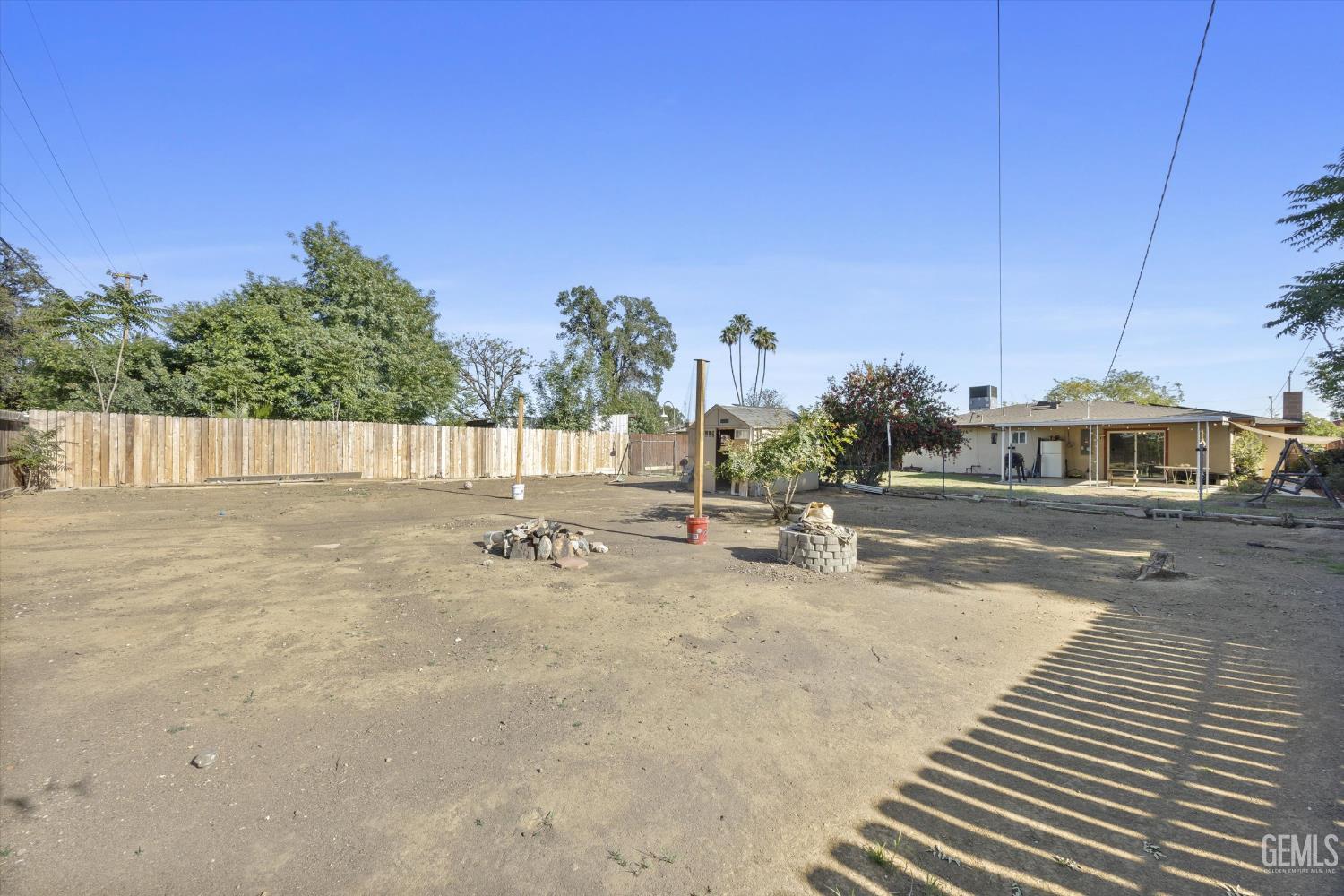 6712 Cedarcrest Avenue — photo 37