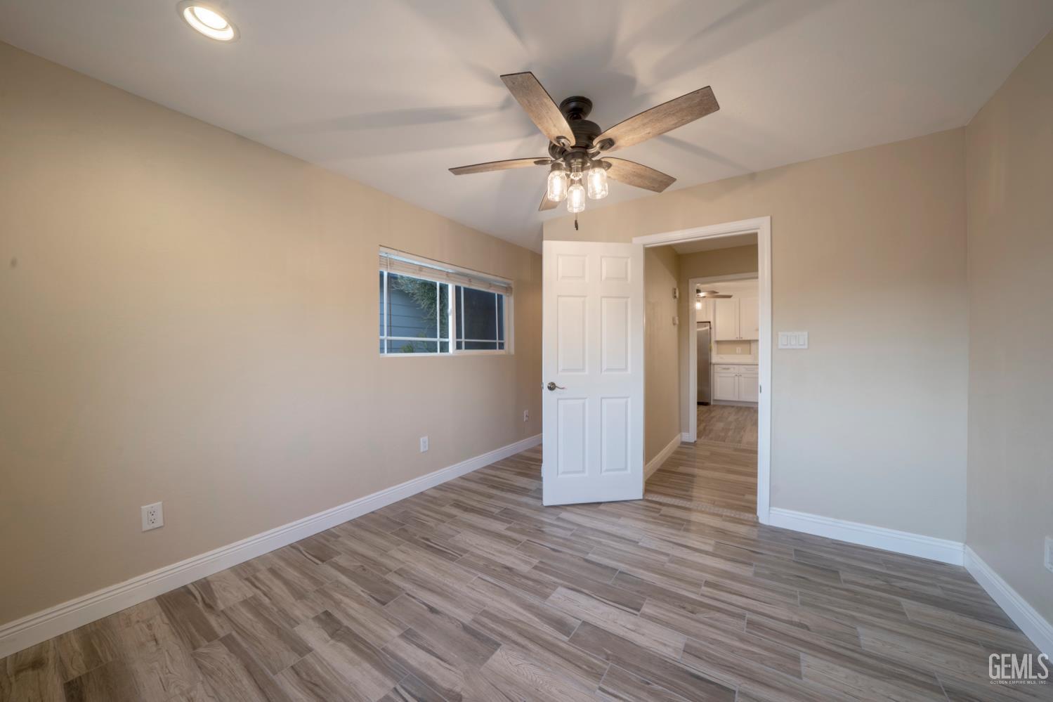 10512 Dee Dee Avenue — photo 17