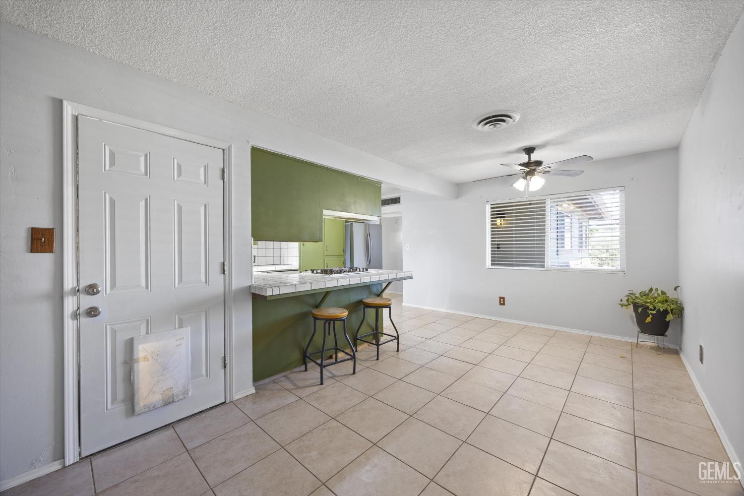 6712 Cedarcrest Avenue — photo 15