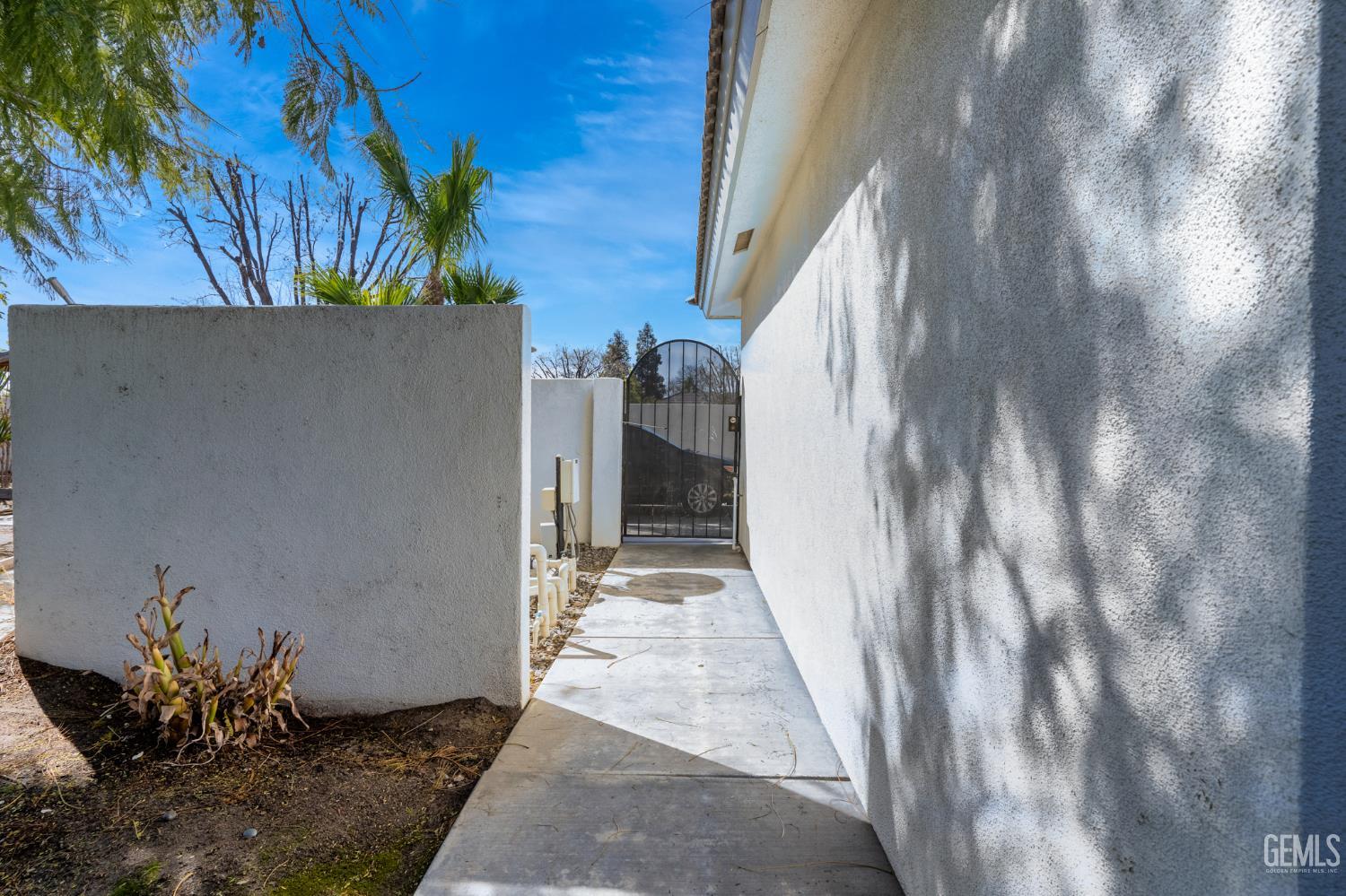 11315 Queensbury Drive — photo 9