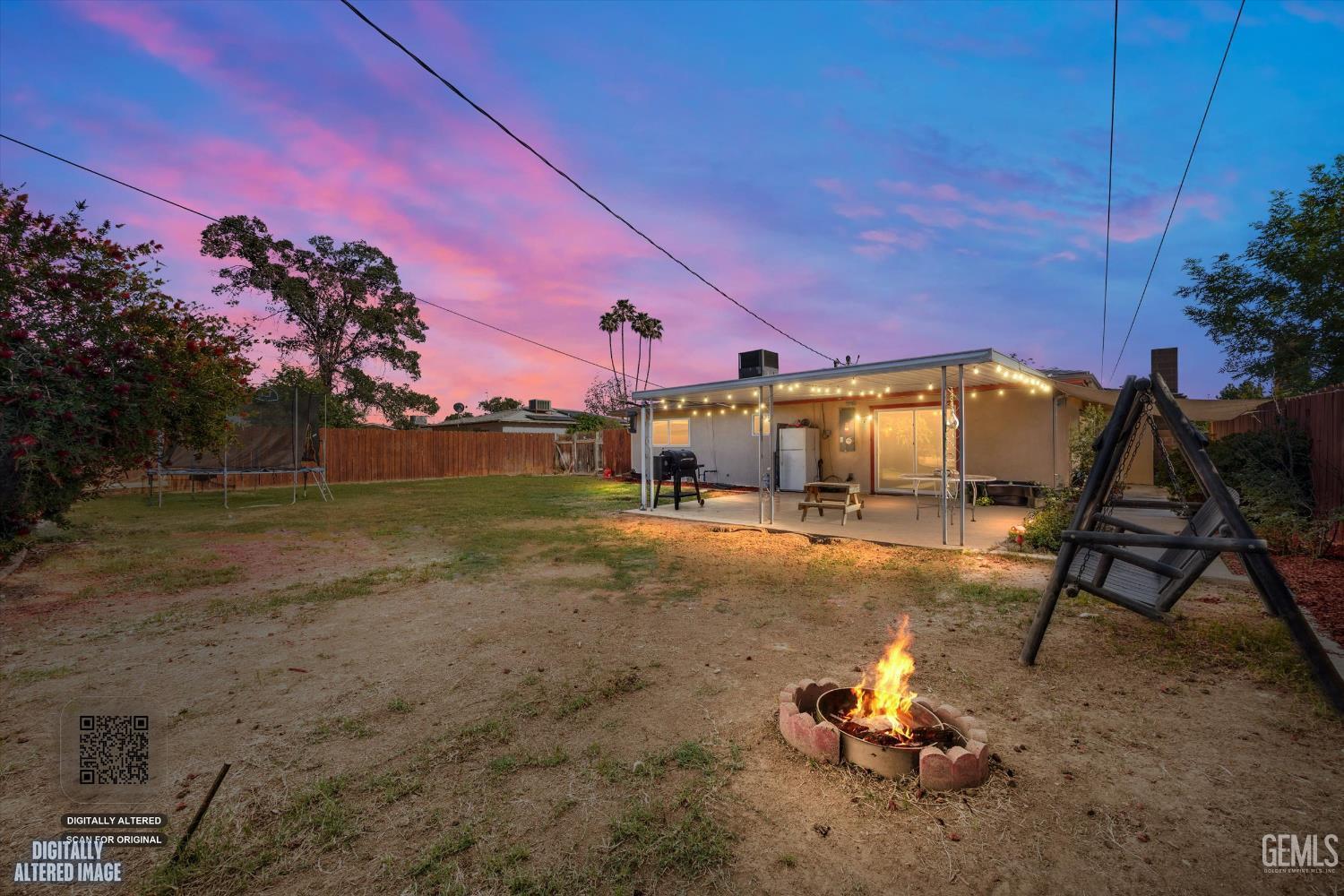 6712 Cedarcrest Avenue — photo 2