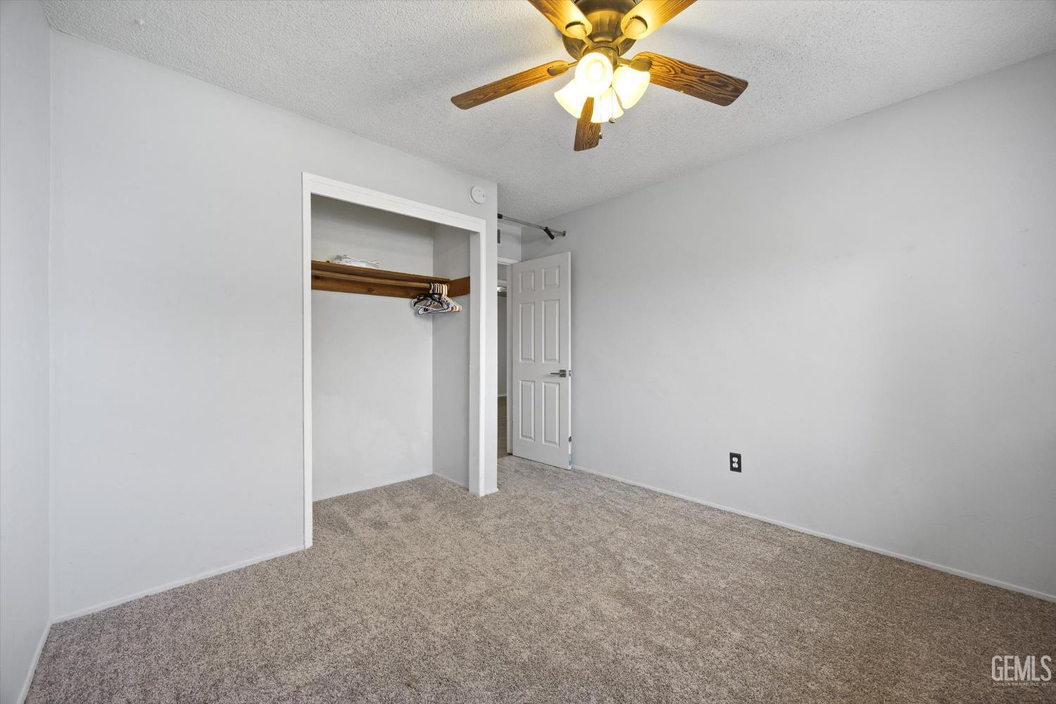 6712 Cedarcrest Avenue — photo 23