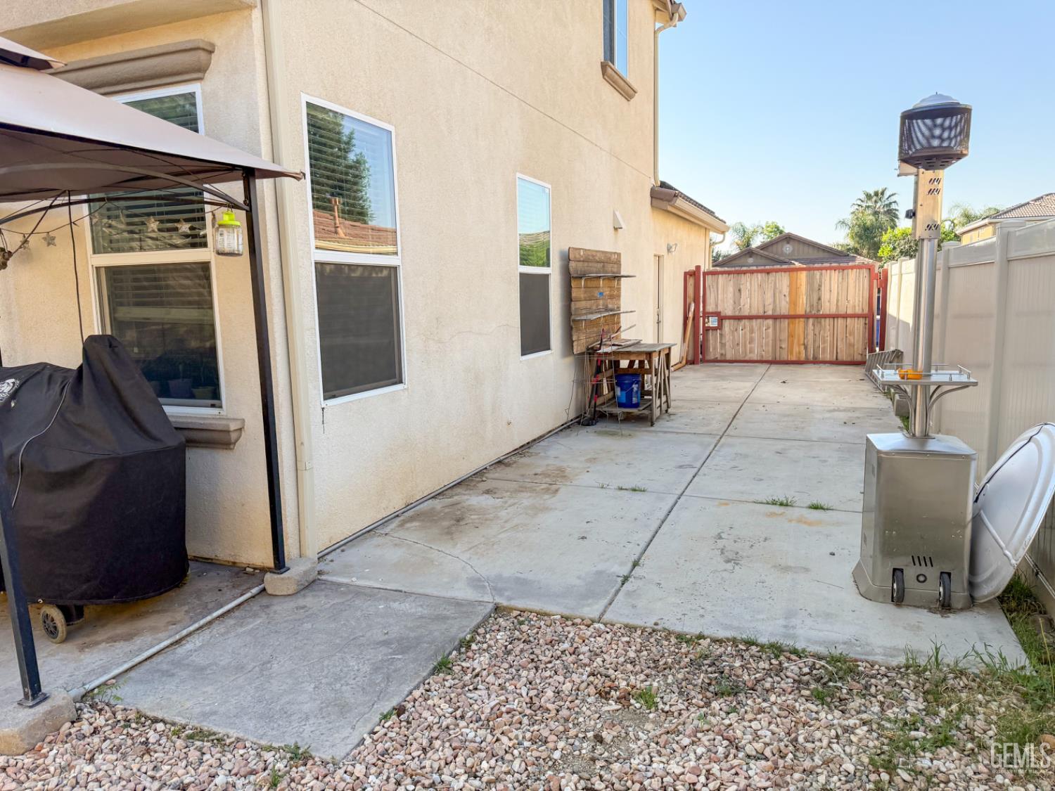 9412 Poseidon Street — photo 40