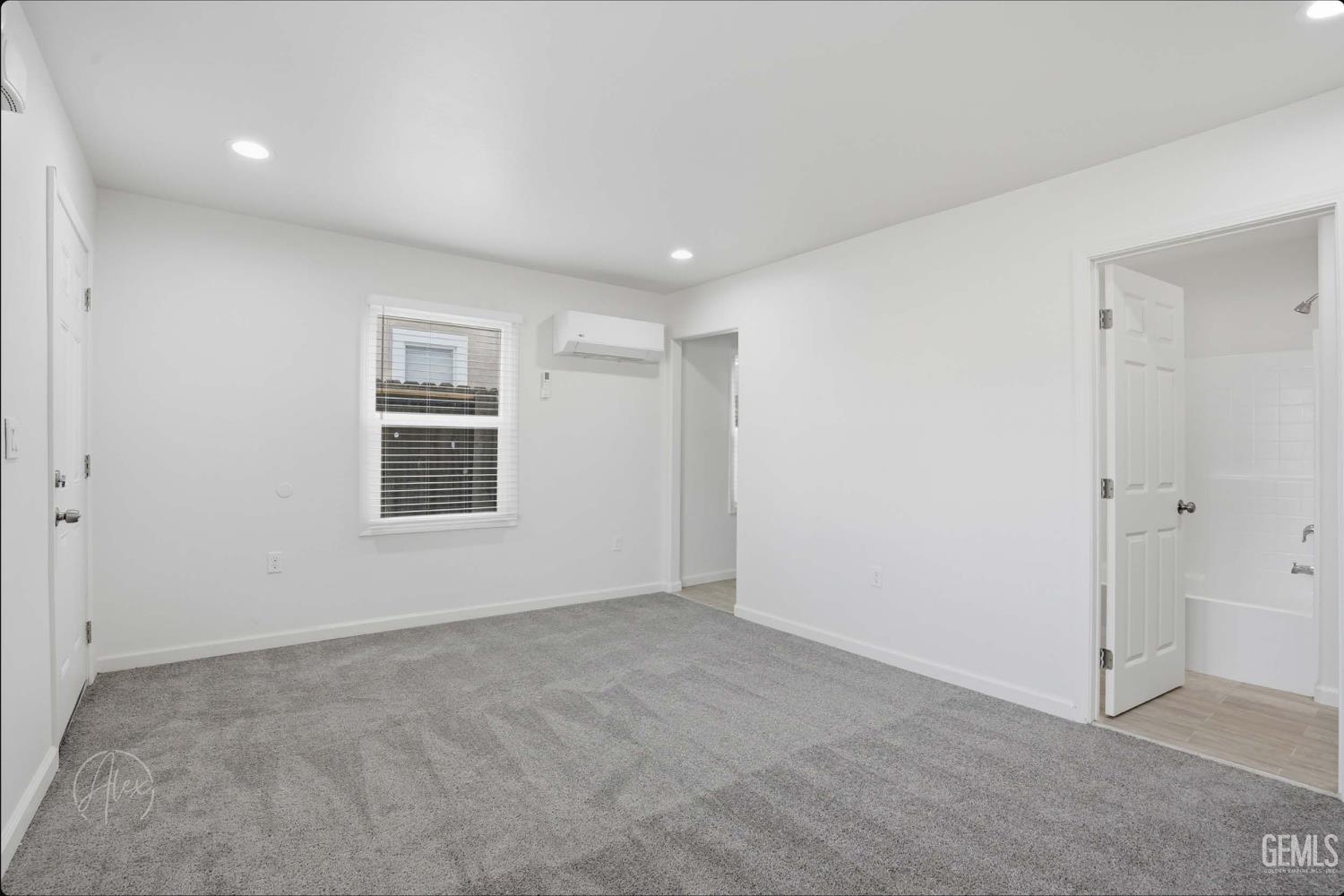 407 Wasington Avenue — photo 5