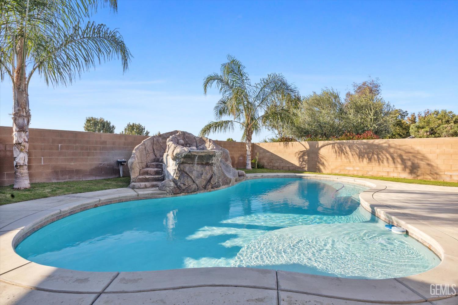 6911 Catalina Creek Way — photo 55