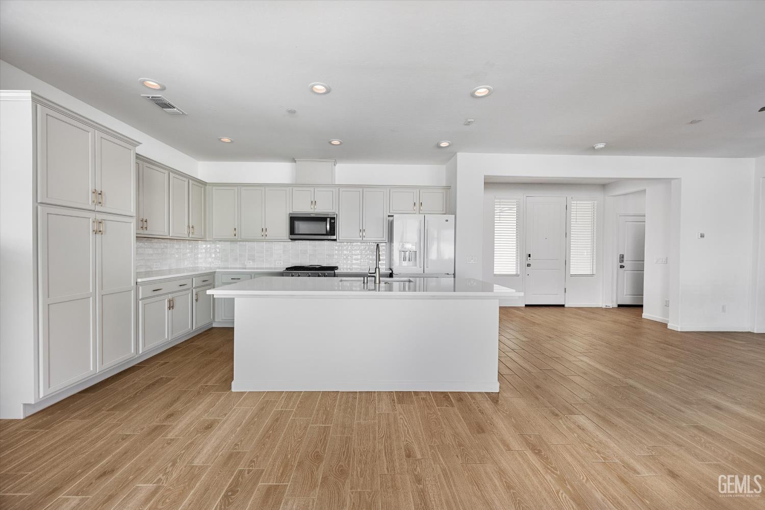 1715 Bixshire Drive — photo 15