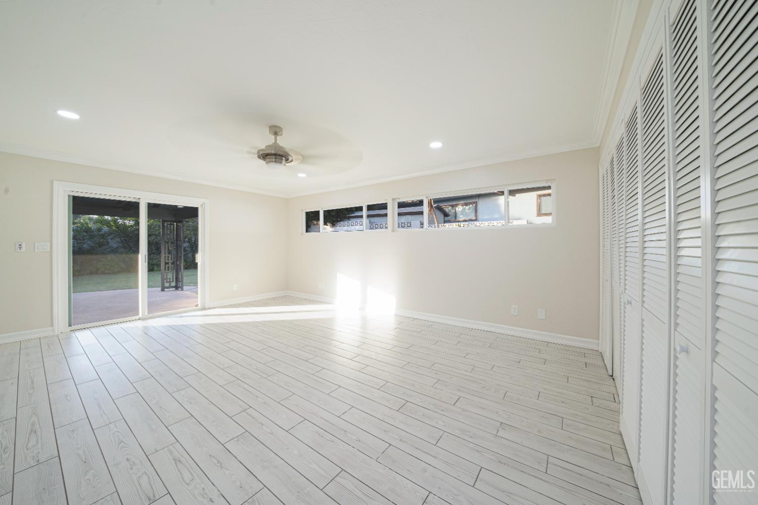 3946 Claremont Drive — photo 13