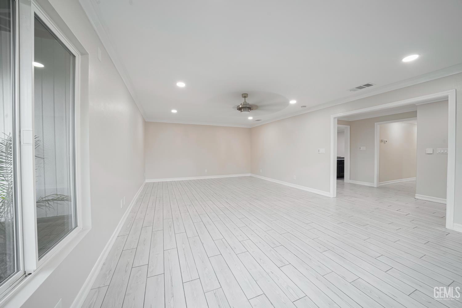 3946 Claremont Drive — photo 26