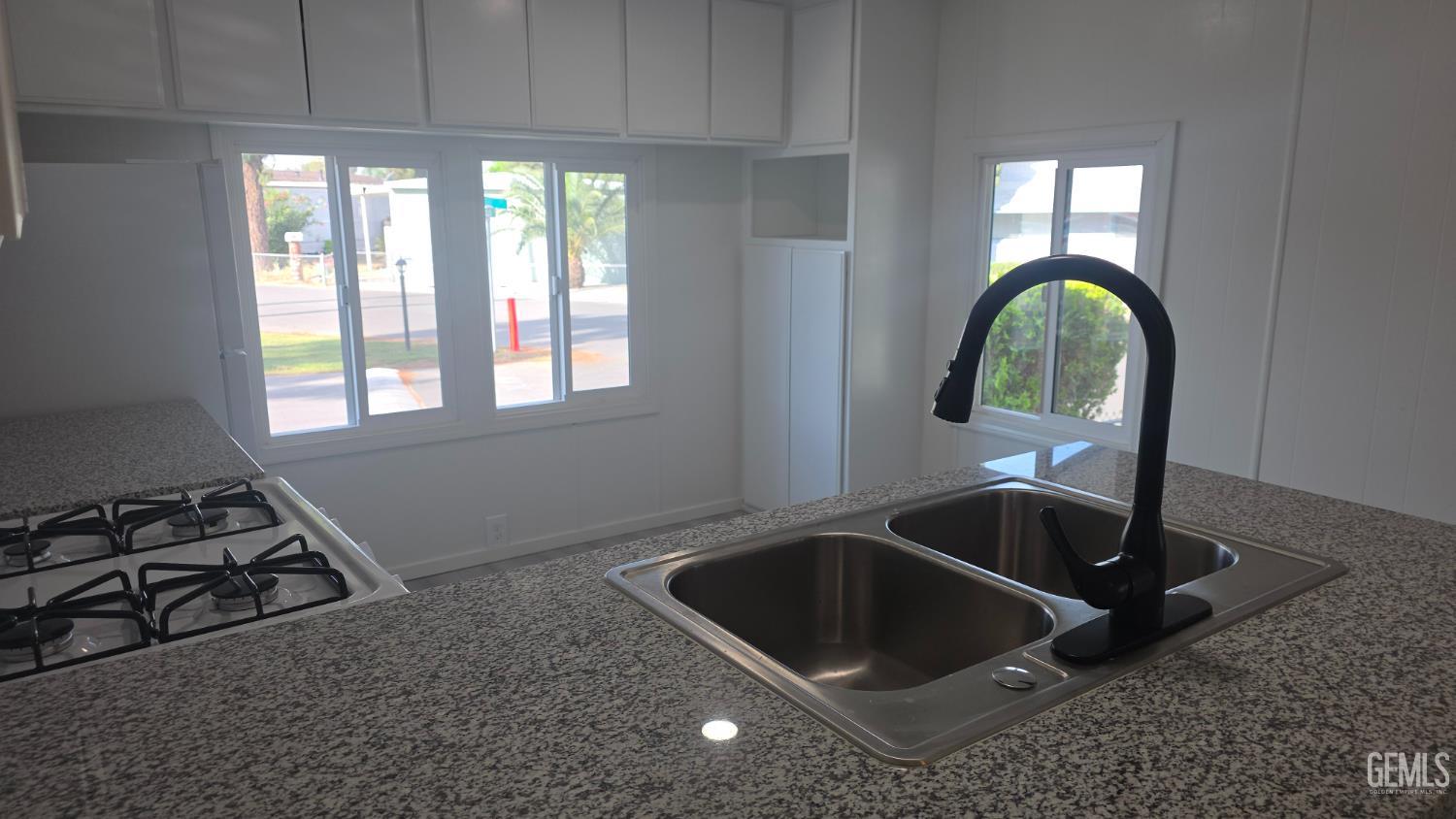 2500 Jewetta Avenue — photo 4